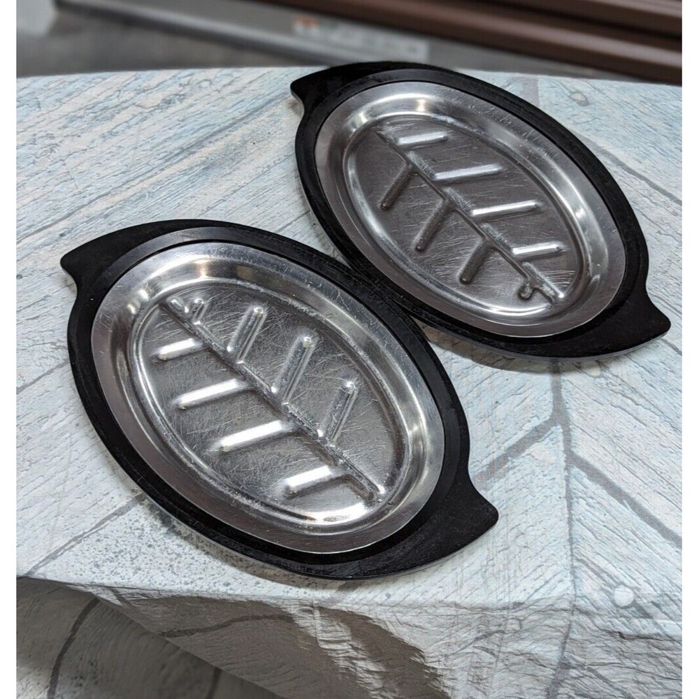 Vintage Nordic Ware Metal Steak‎ Plates With Black Platter Tray #1112 set of 2